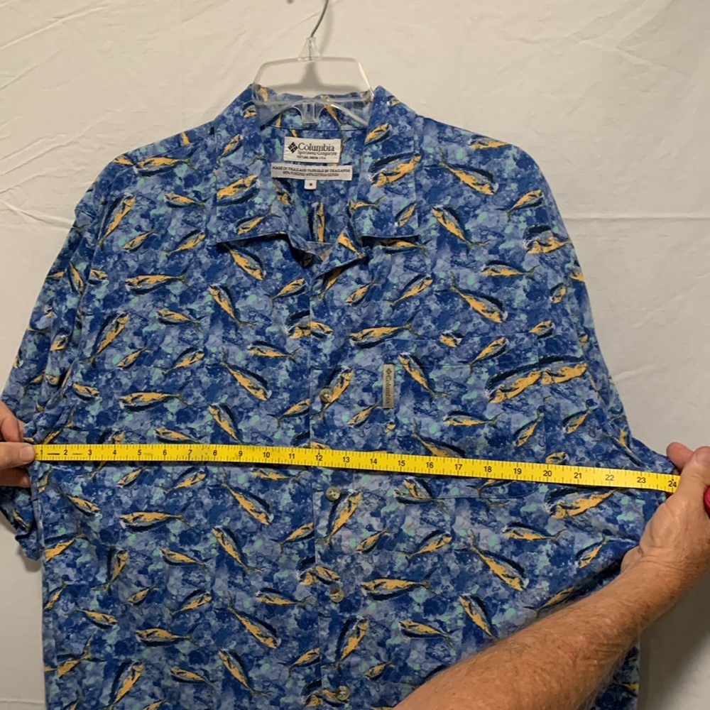 Men’s Columbia, Blue medium, SS button front shirt, preowned very good condition - Picture 9 of 13